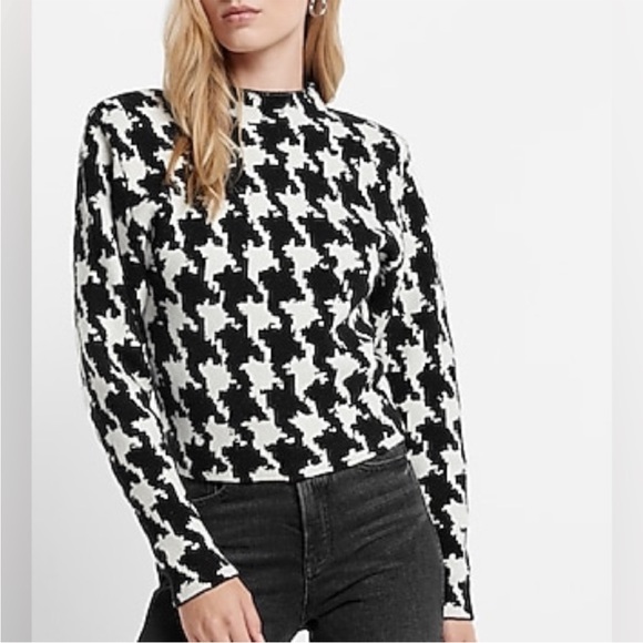 EXPRESS Women’s Houndstooth Mock Neck Padded Shoulder Sweater size small - Picture 2 of 8